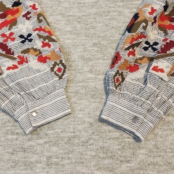 THML Women's Heather Gray Soft Top with Embroidered Arms, Small - Picture 12 of 14